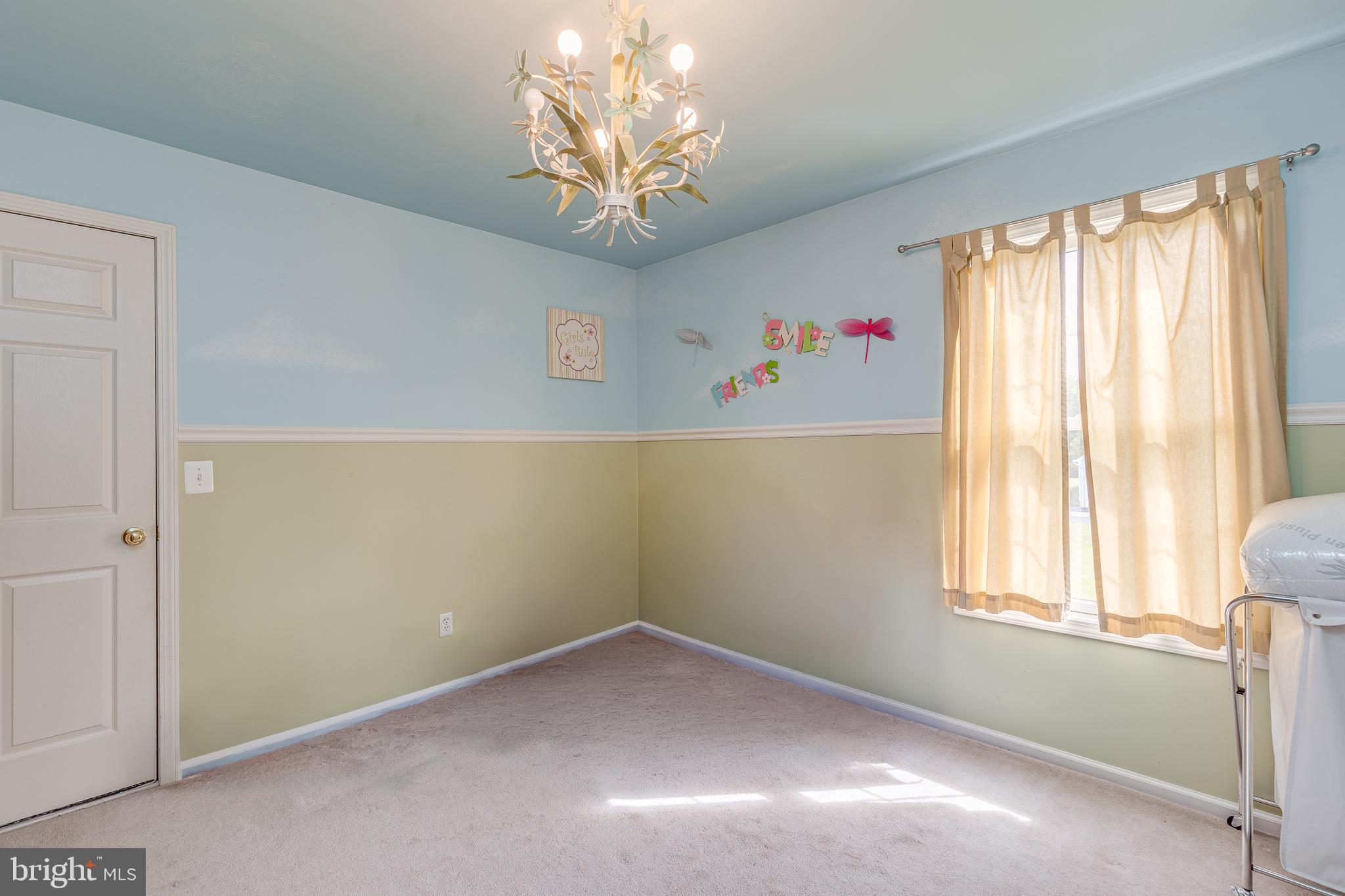 2 Dellaira Court Wrightstown, NJ 08562 - Photo 44 of 93 a view of livingroom with window