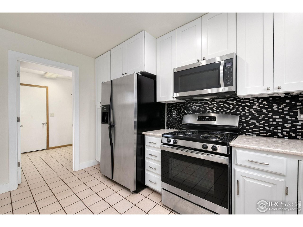 2718 Antelope Road Fort Collins, CO 80525 - Photo 17 of 40 Gallery Image 17