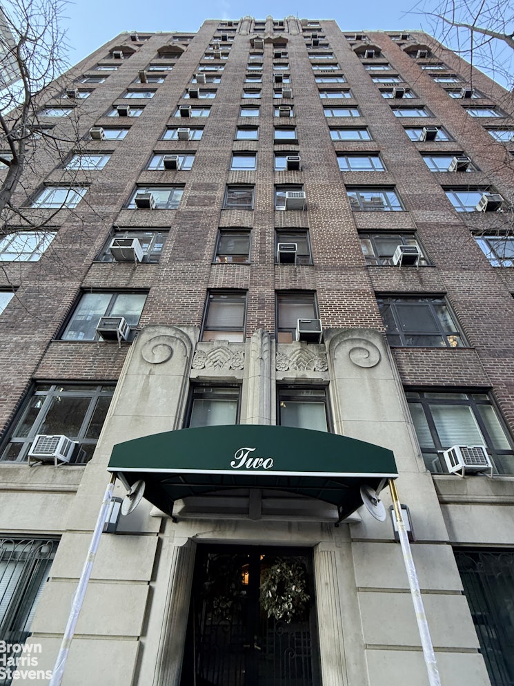 2 Beekman Place, Unit 15/16C Manhattan, NY 10022 - Photo 16 of 18