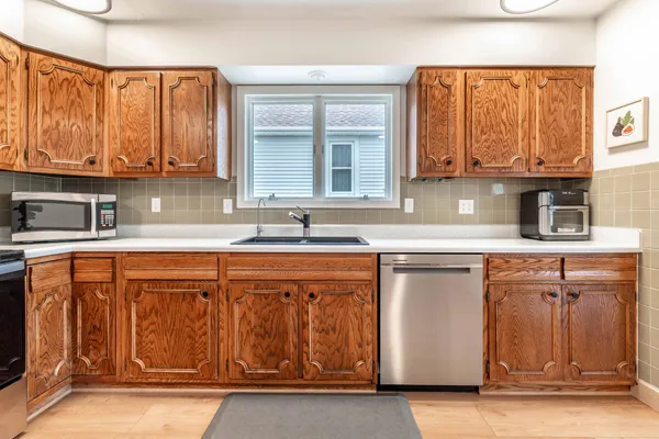 $249,900 | 417 East Division Street, Elbow Lake, MN 56531