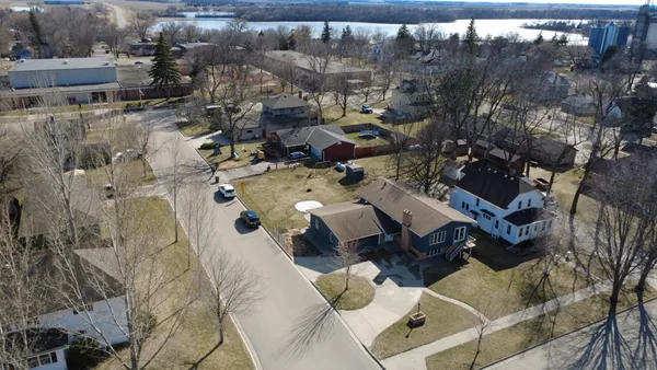 $249,900 | 417 East Division Street, Elbow Lake, MN 56531