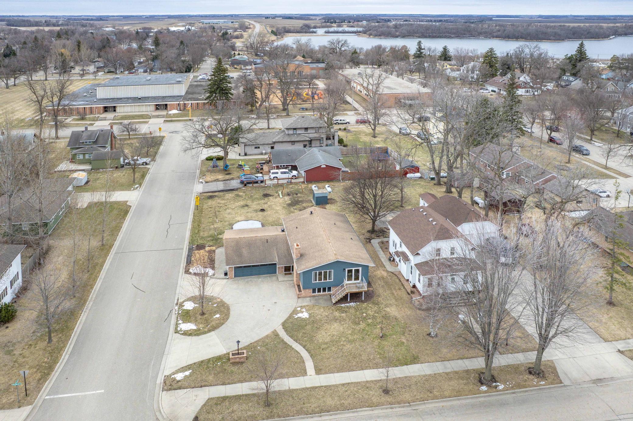 417 East Division Street Elbow Lake, MN 56531 - Photo 40 of 46