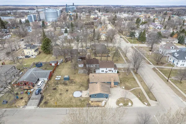 $249,900 | 417 East Division Street, Elbow Lake, MN 56531
