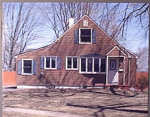 13 Canterbury Road Springfield, MA 01118 - Photo 1 of 1