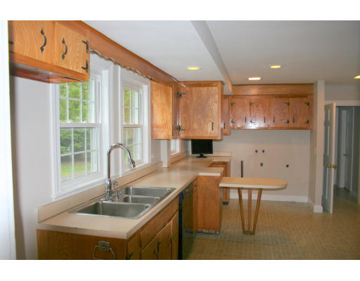 42 Longmeadow Road Belmont, MA 02478 - Photo 17 of 21