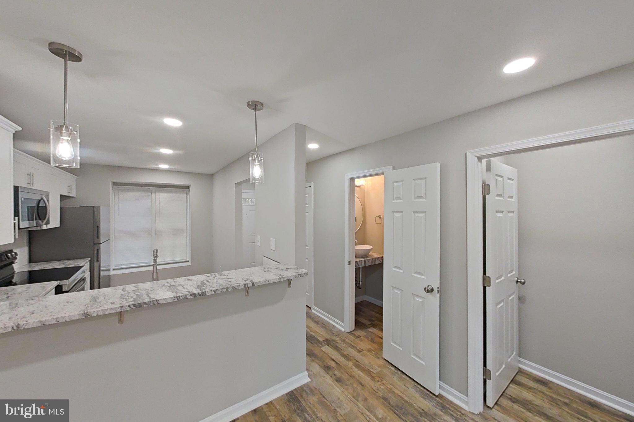 3940 9th Road South Arlington, VA 22204 - Photo 5 of 39 Gallery Image 5
