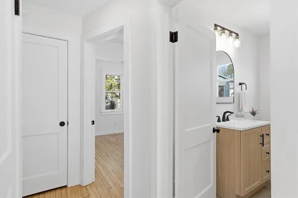 $469,000 | 1960 North Avenue, Burlington, VT 05408