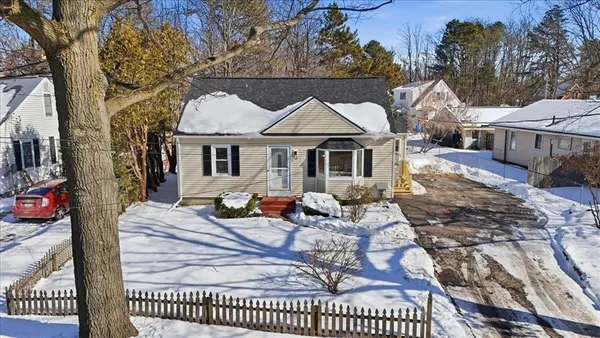 $469,000 | 1960 North Avenue, Burlington, VT 05408