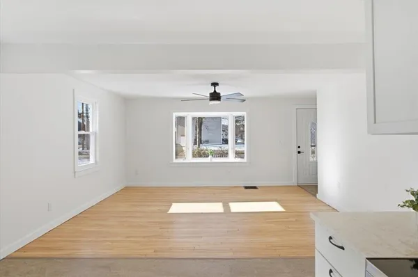 $469,000 | 1960 North Avenue, Burlington, VT 05408