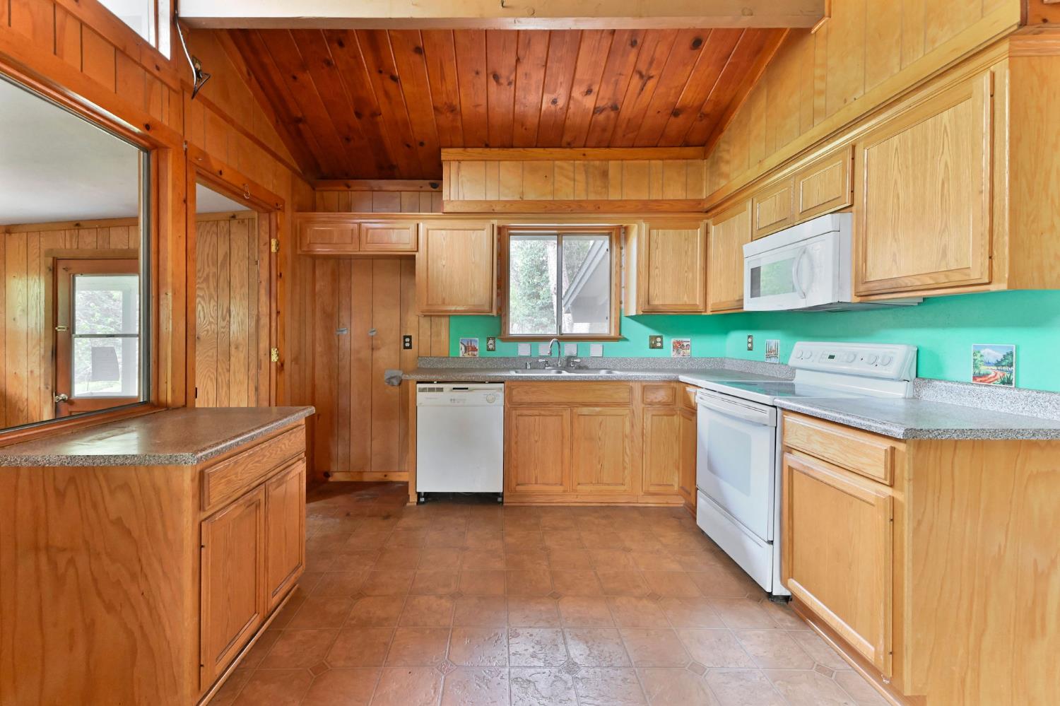 52 Iris Way West Point, CA 95255 - Photo 10 of 18