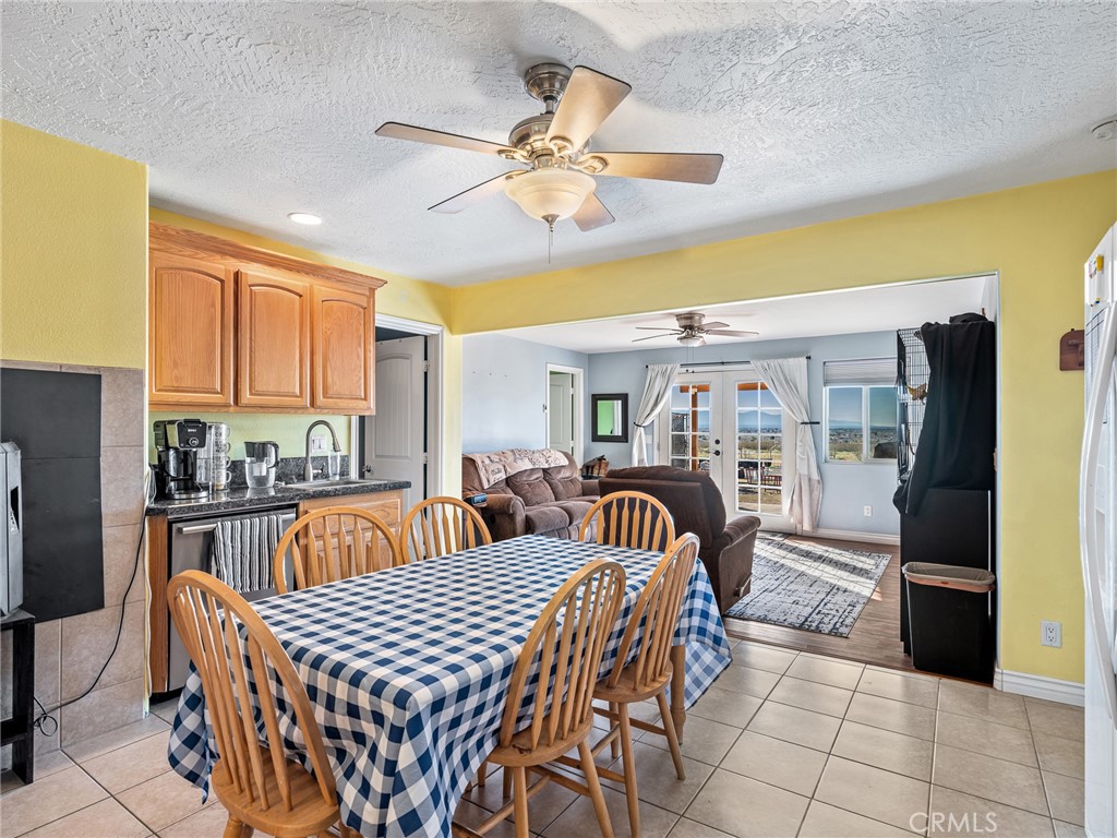 13850 Night Shade Road Apple Valley, CA 92307 - Photo 39 of 75