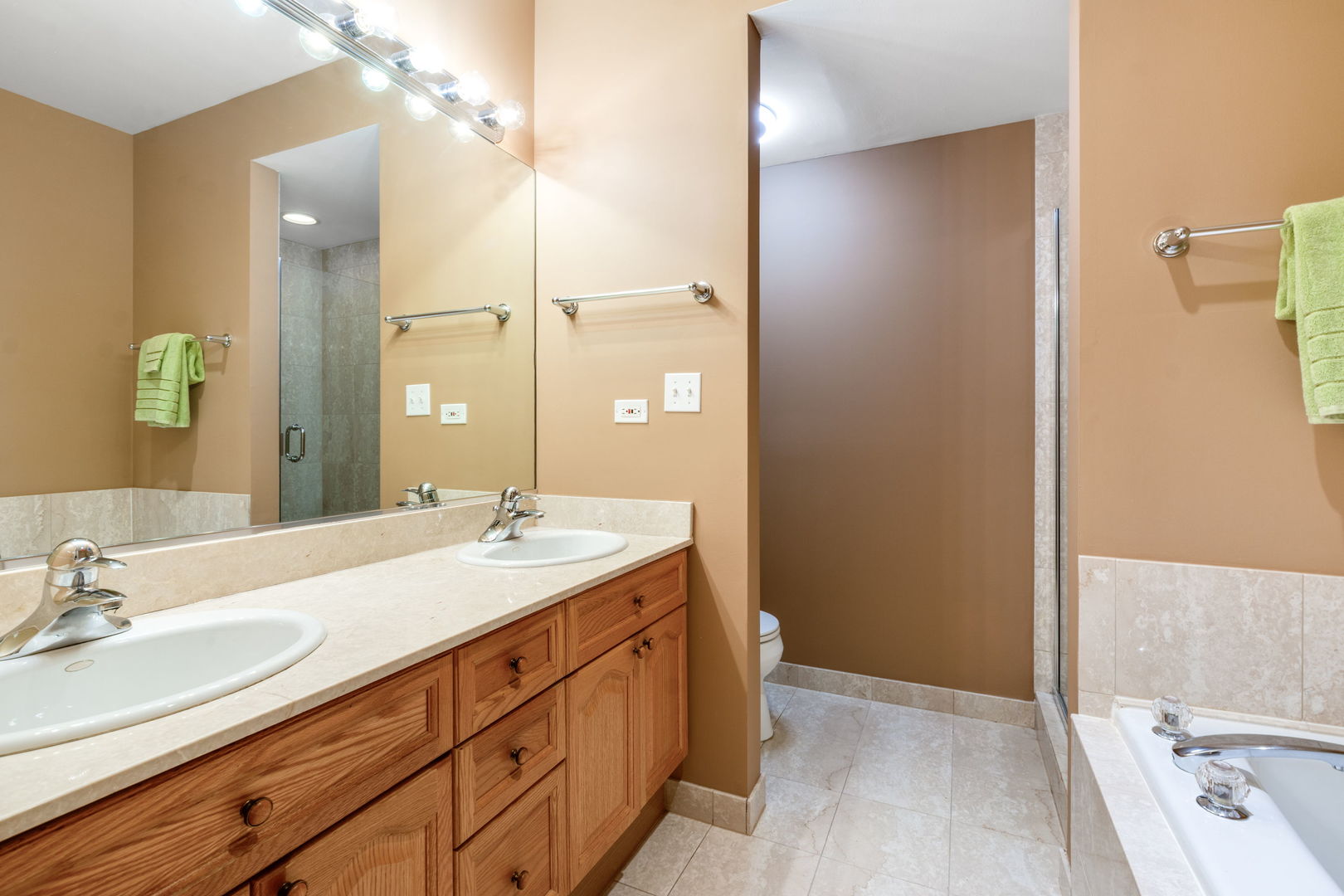 1925 South State Street, Unit 1 Chicago, IL 60616 - Photo 11 of 15 Gallery Image 11
