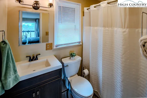 $189,000 | 103 Upper Holiday Lane, Unit G329, Beech Mountain, NC 28604