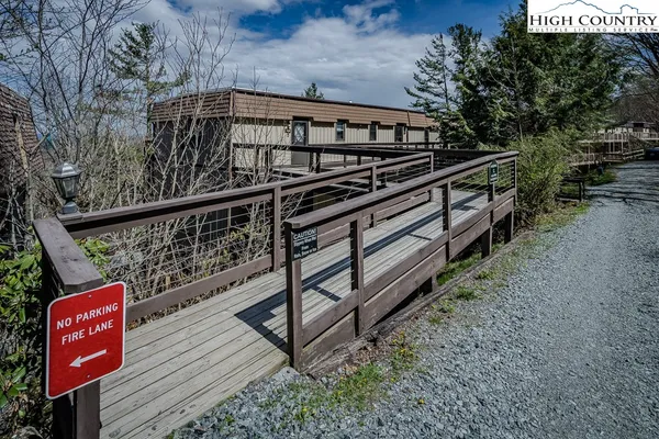 $189,000 | 103 Upper Holiday Lane, Unit G329, Beech Mountain, NC 28604