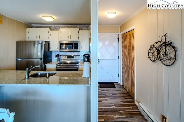 $189,000 | 103 Upper Holiday Lane, Unit G329, Beech Mountain, NC 28604