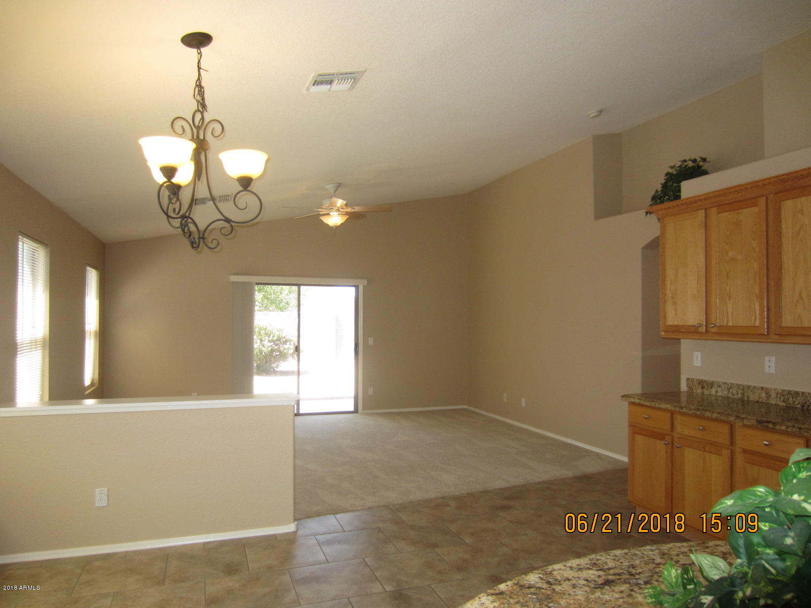 2206 West Darrel Road Phoenix, AZ 85041 - Photo 8 of 20 IMG_6922