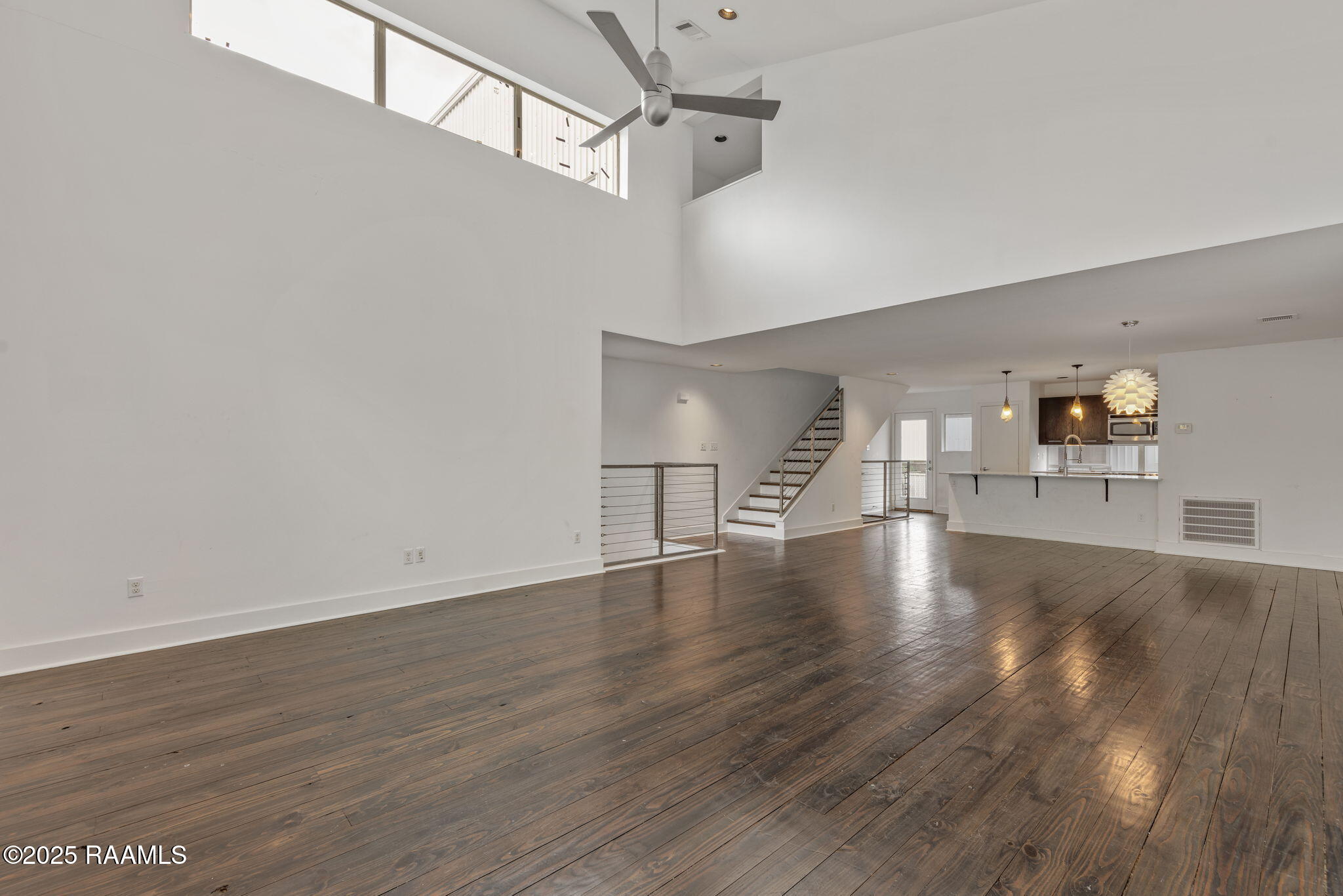 1201 South College Road, Unit 10 Lafayette, LA 70503 - Photo 2 of 26 Living Room