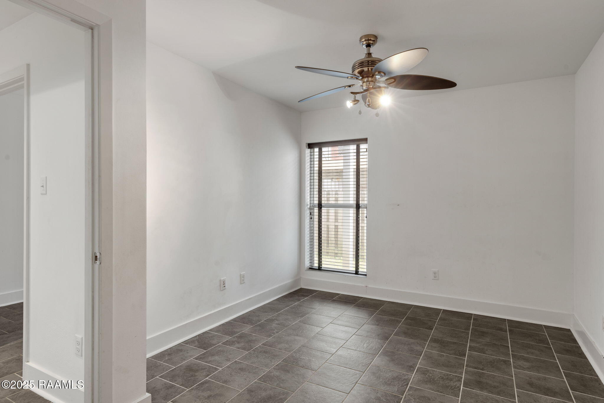 1201 South College Road, Unit 10 Lafayette, LA 70503 - Photo 23 of 26 Downstairs Bedroom