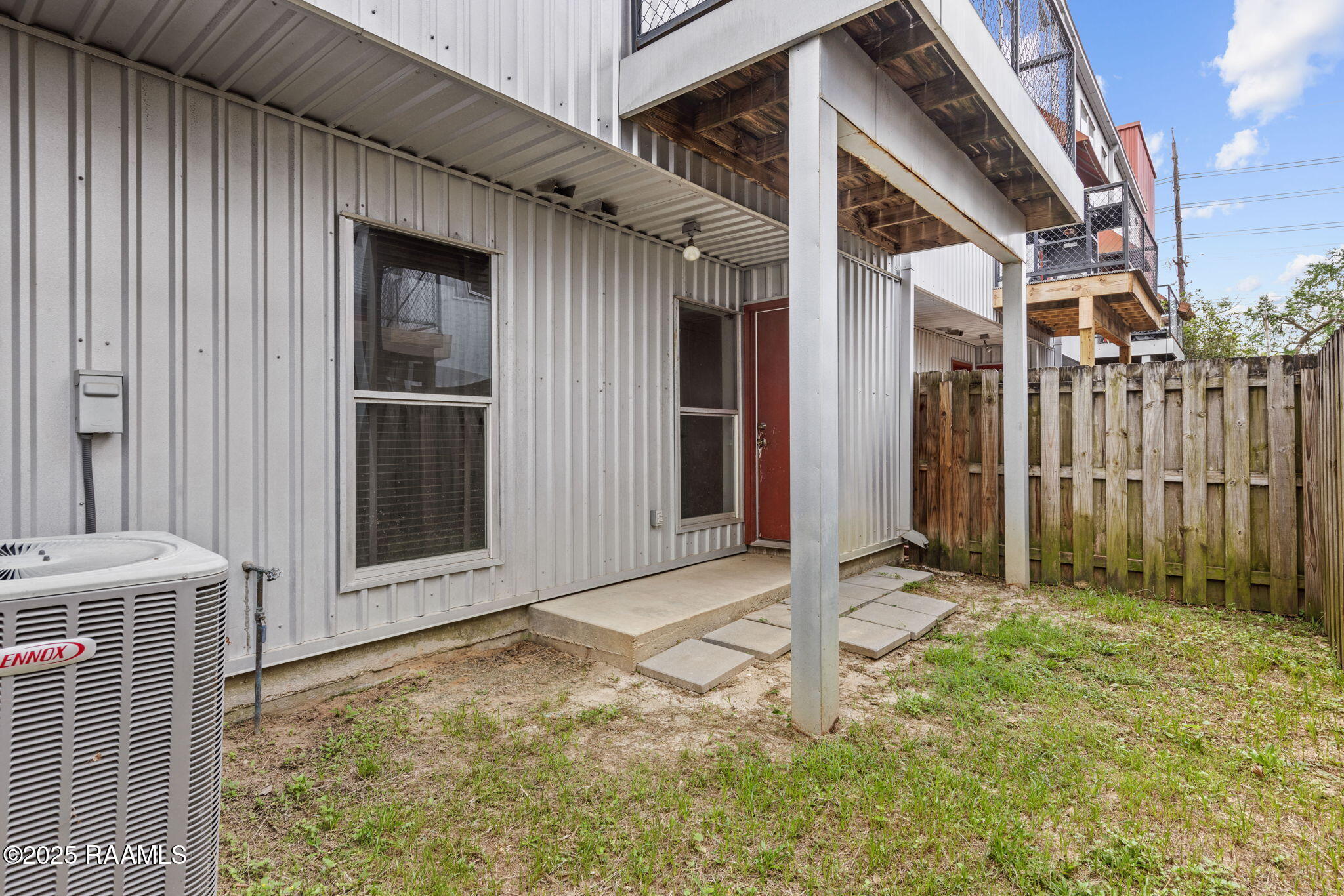 1201 South College Road, Unit 10 Lafayette, LA 70503 - Photo 25 of 26 Courtyard