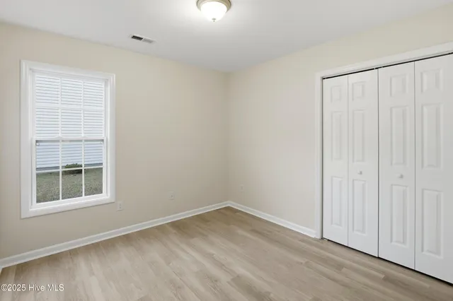 $1,600 | 107 Blossom Court, Maple Hill, NC 28454