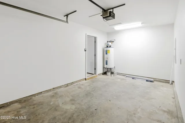 $1,600 | 107 Blossom Court, Maple Hill, NC 28454