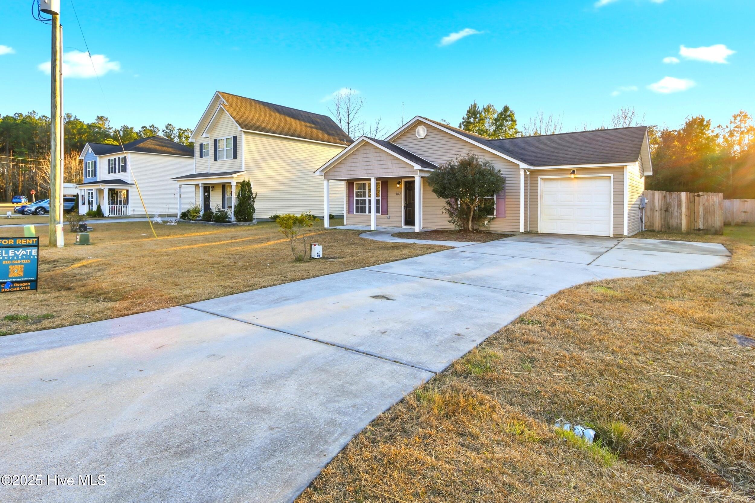 107 Blossom Court Maple Hill, NC 28454 - Photo 5 of 40 5_107 blossom ct - 05