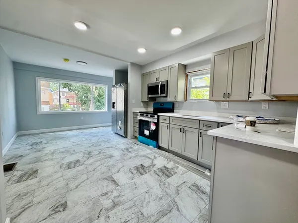 $3,500 | 201 Belmont Street, Unit B, Everett, MA 02149