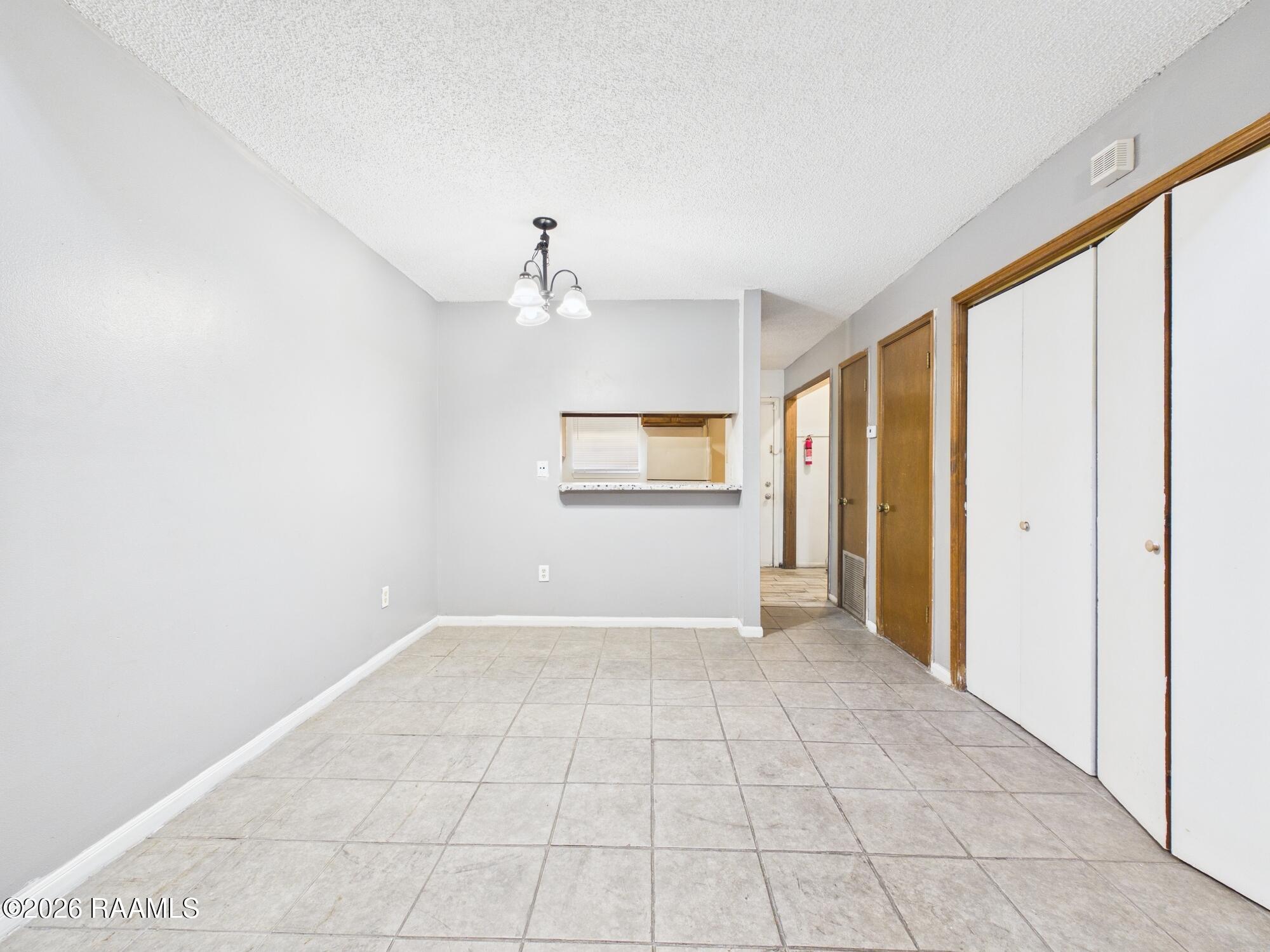 202 Belfast Street, Unit B Lafayette, LA 70506 - Photo 4 of 18 CAM06261G6-PR0025-STILL004