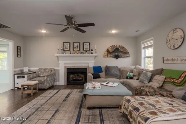 $425,000 | 589 Deer Run Road, New Bern, NC 28562