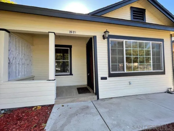 $2,950 | 2621 L Street, San Diego, CA 92102