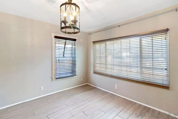 $2,950 | 2621 L Street, San Diego, CA 92102