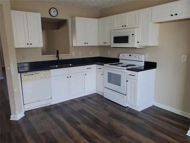 $1,100 | 11428 South Grove Drive, Hampton, GA 30228