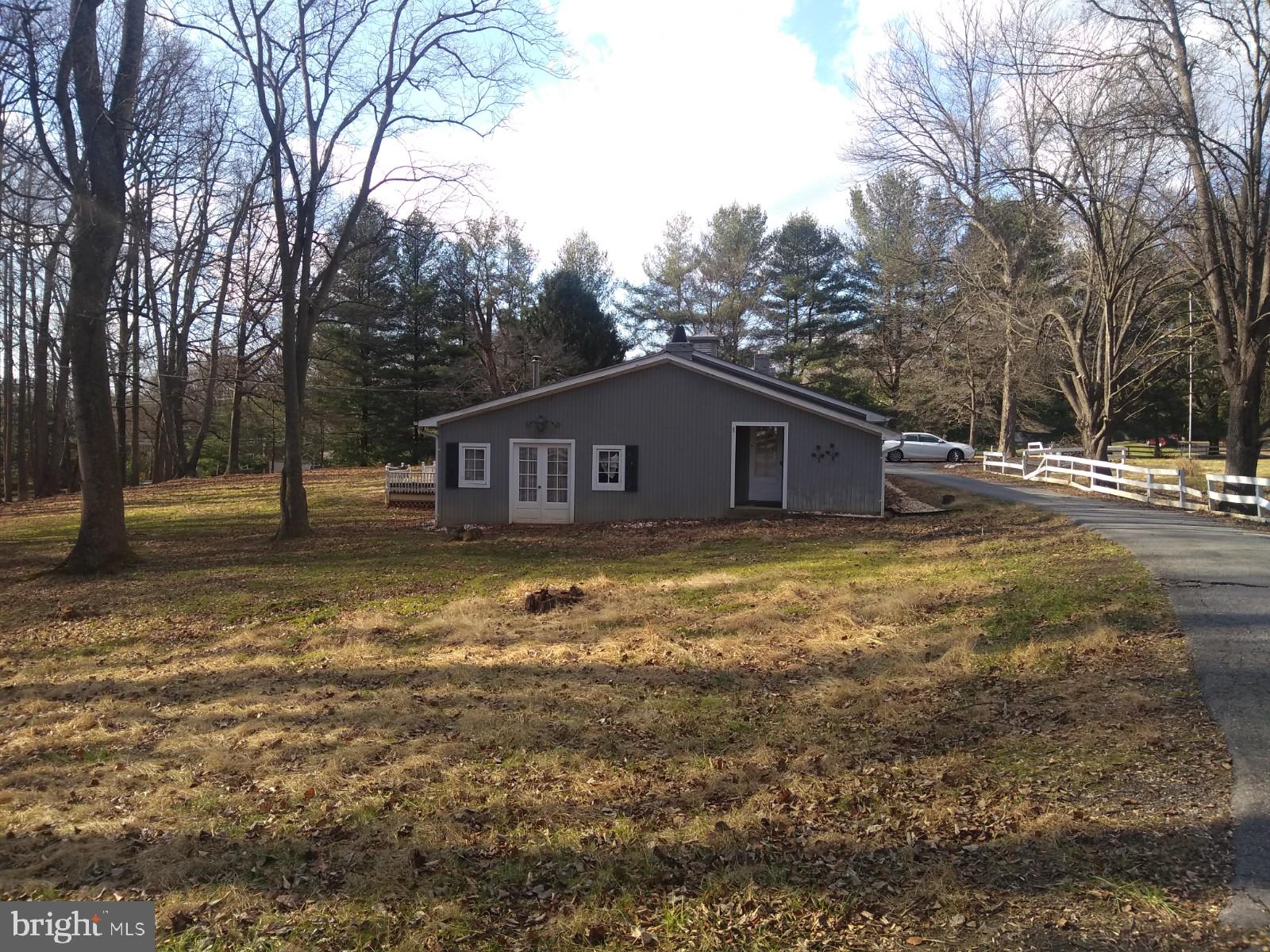 7601 Brickyard Road Potomac, MD 20854 - Photo 16 of 21 Gallery Image 16