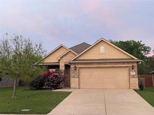 $2,050 | 8 Pleasant Valley, Sanger, TX 76266