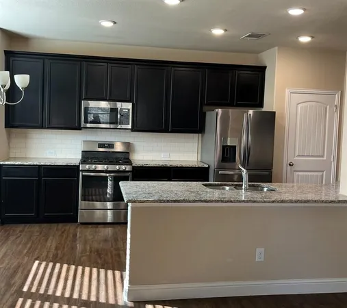 $2,060 | 8 Pleasant Valley, Sanger, TX 76266