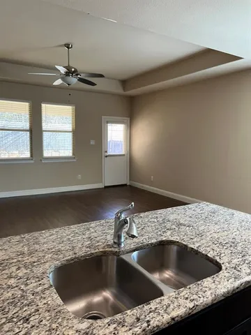 $2,080 | 8 Pleasant Valley, Sanger, TX 76266