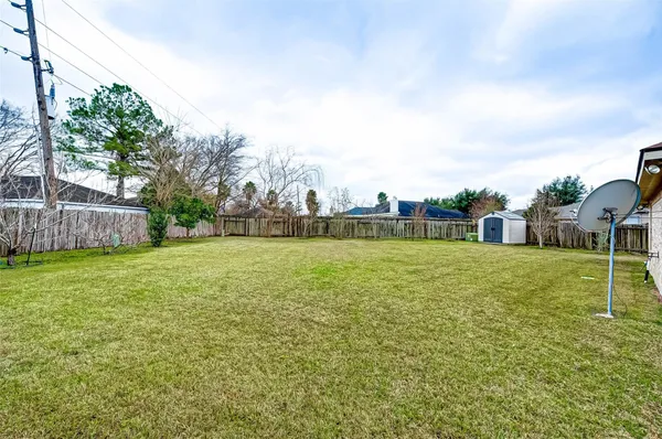 $2,000 | 16207 Willowford Court, Houston, TX 77082