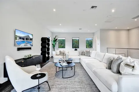 $3,595,000 | 11660 Southwest 1st Court, Plantation, FL 33325