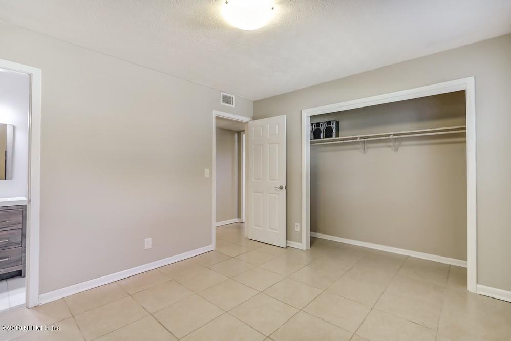 4427 Barnes Road South Jacksonville, FL 32207 - Photo 24 of 39 a view of an empty room