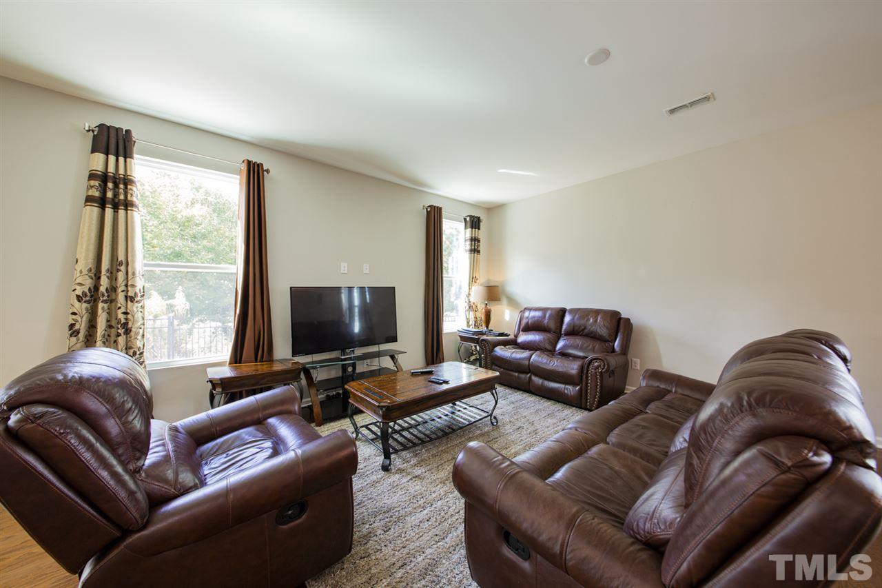 3517 Massey Ridge Court Raleigh, NC 27616 - Photo 7 of 30