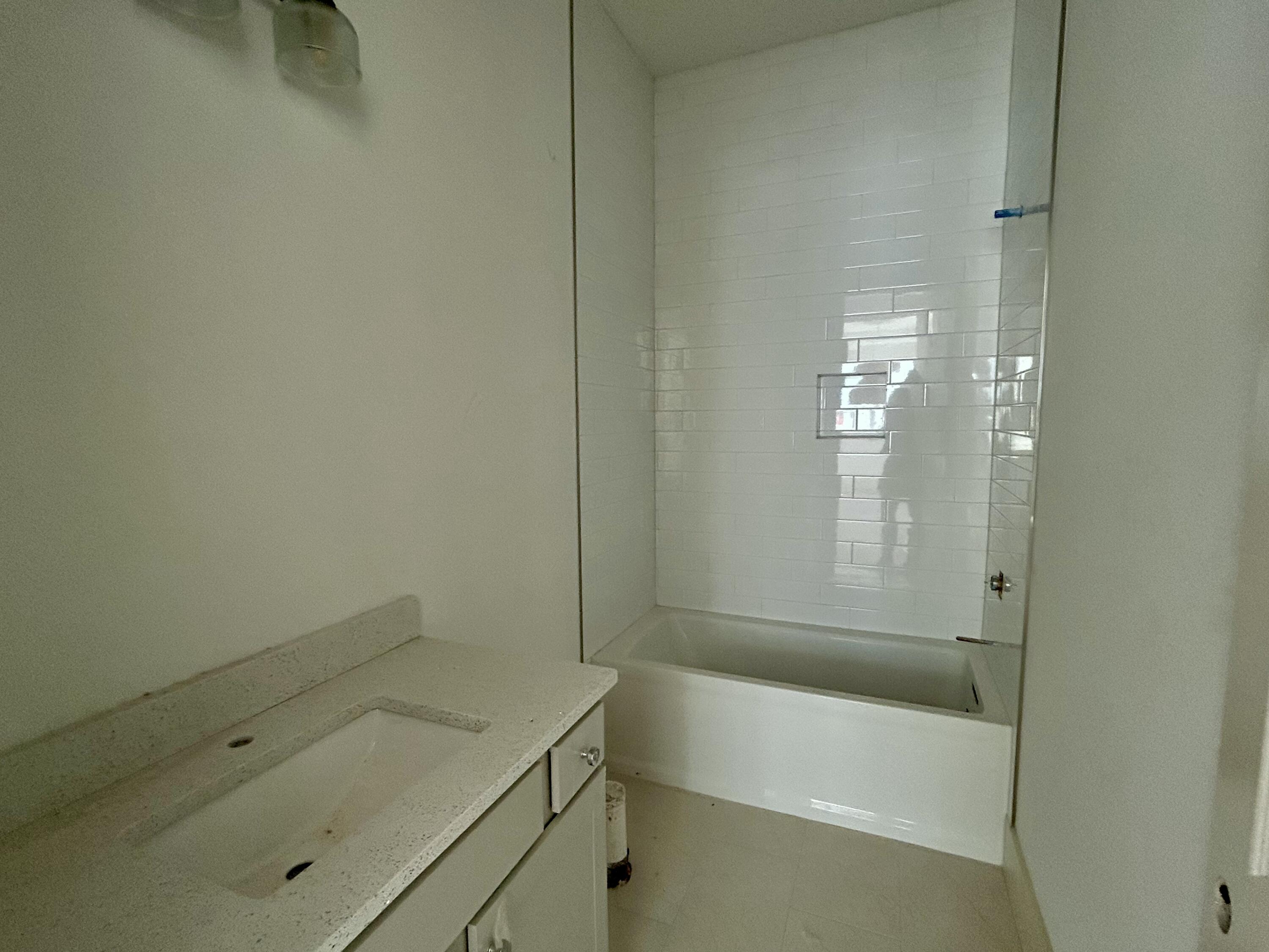 506 Rustling Tree Court Summerville, SC 29486 - Photo 17 of 21 Secondary Bathroom