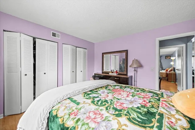 $1,800 | 1452 Carol Court, Unit 2A, Palatine, IL 60074