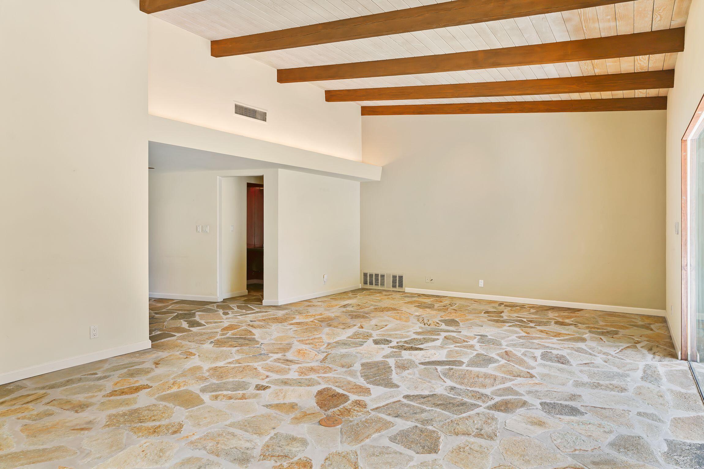 1345 Deep Well Road Palm Springs, CA 92264 - Photo 17 of 44 Living Room