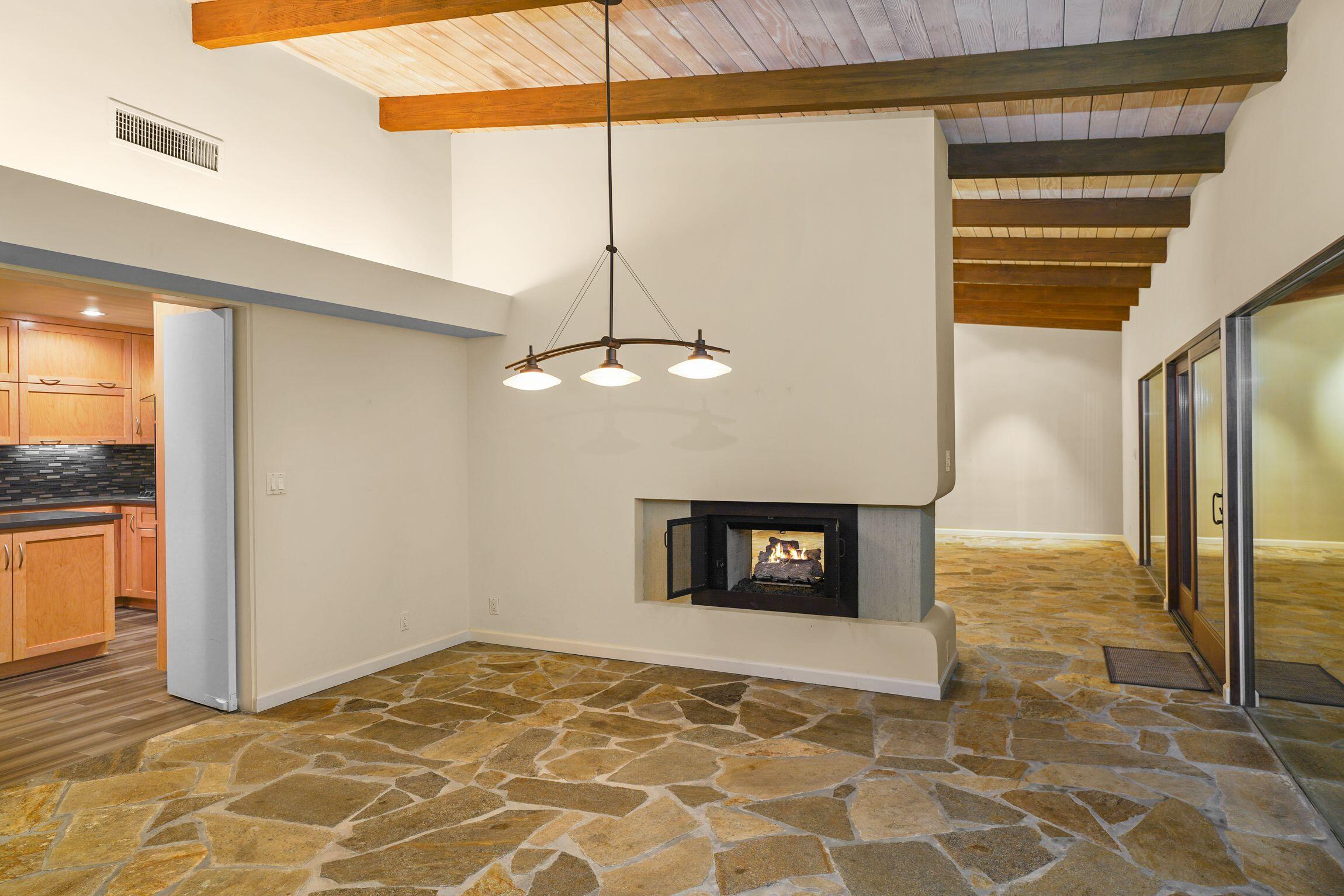 1345 Deep Well Road Palm Springs, CA 92264 - Photo 23 of 44 Dining Room