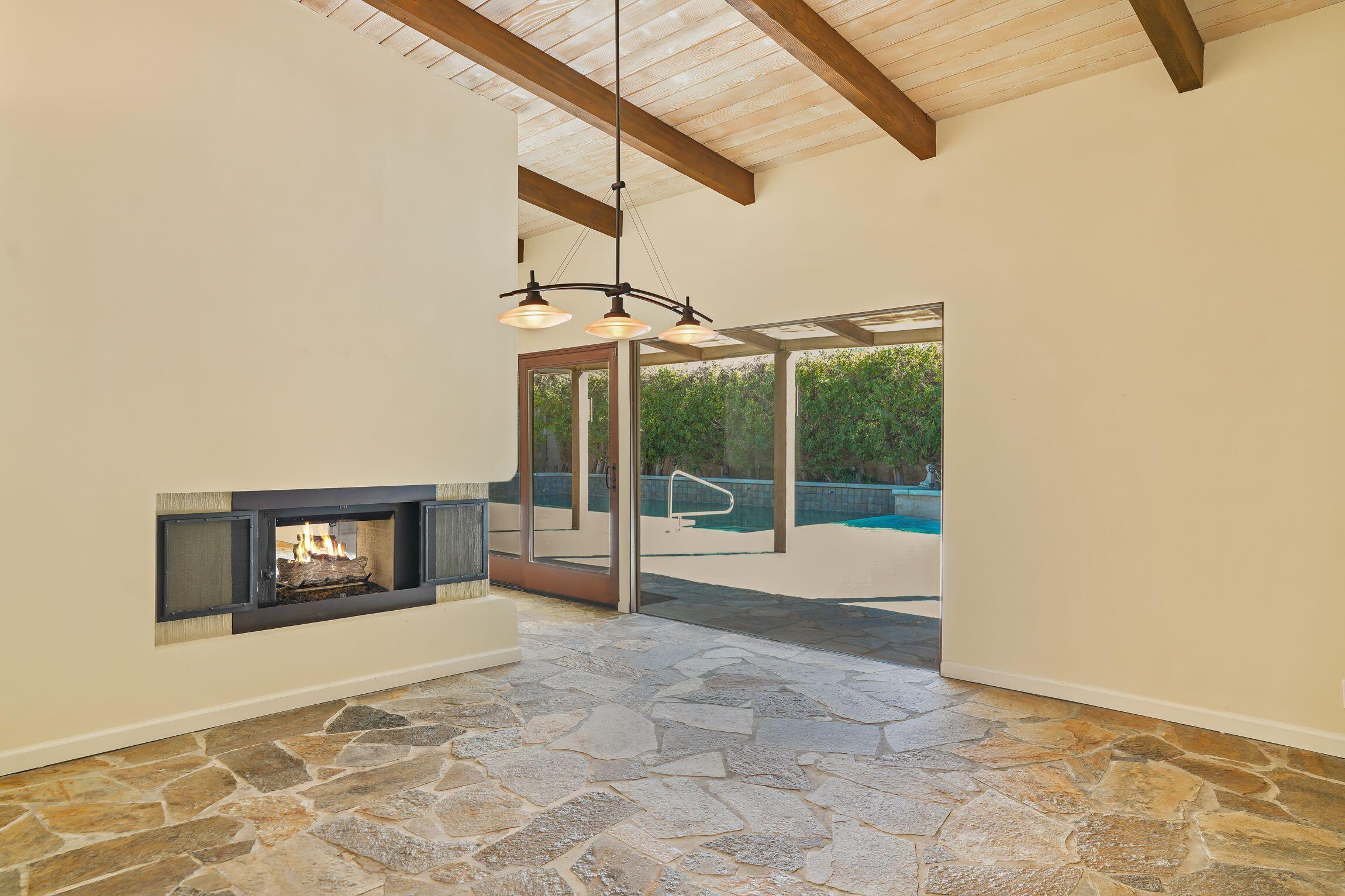 1345 Deep Well Road Palm Springs, CA 92264 - Photo 26 of 44 Dining