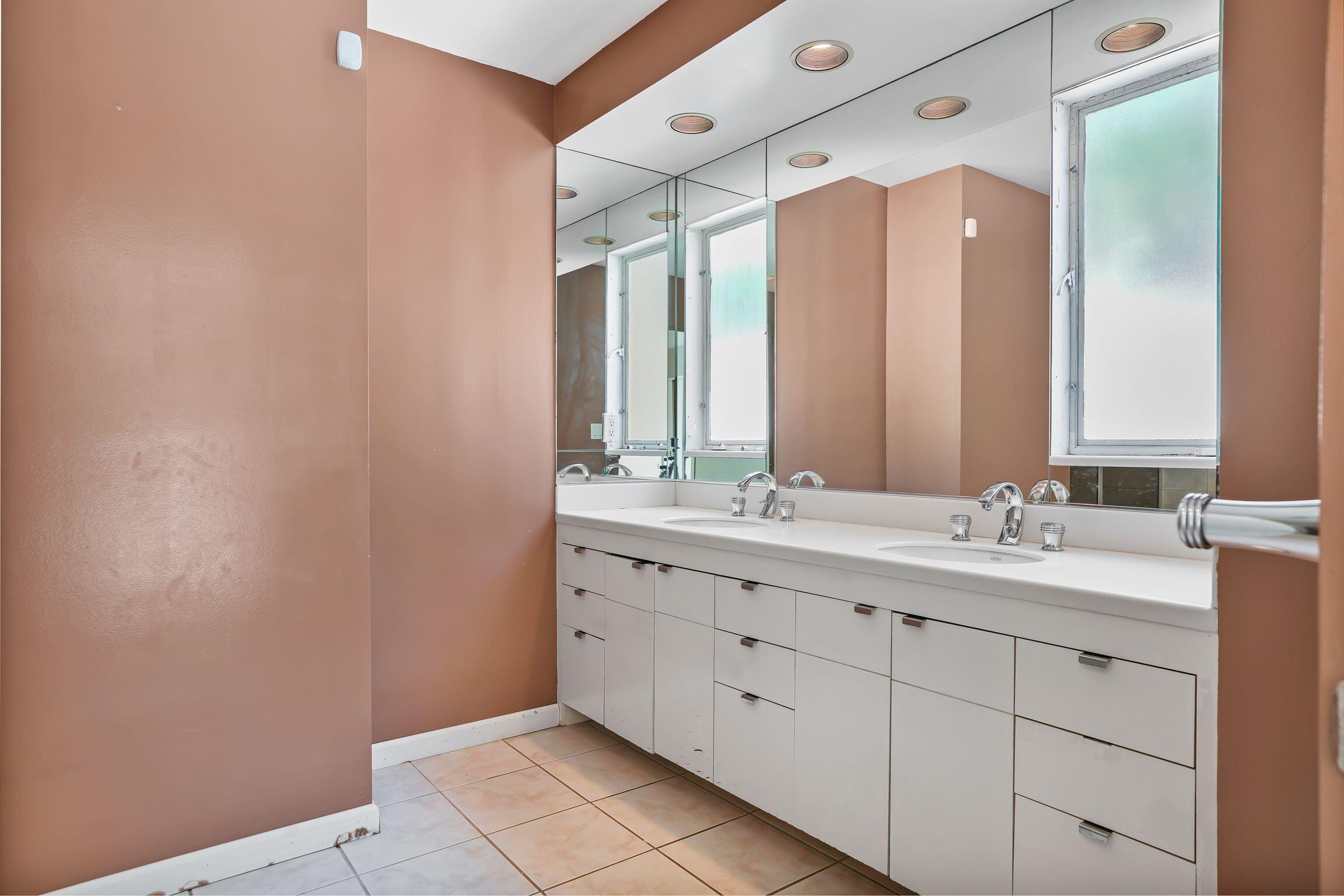 1345 Deep Well Road Palm Springs, CA 92264 - Photo 41 of 44 primary bath