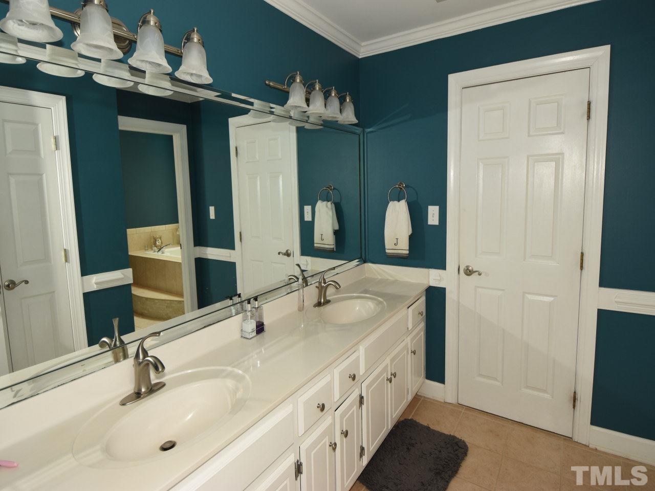 1305 Brookfield Road Raleigh, NC 27615 - Photo 20 of 25 Gallery Image 20
