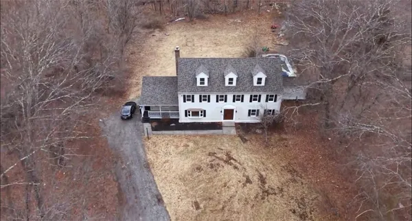 $1,100,000 | 635 Iron Mine Hill Road, North Smithfield, RI 02896