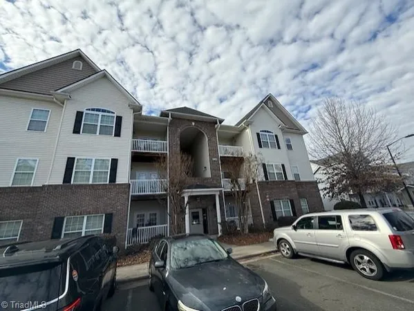 $1,250 | 2422 Eagle Creek Court, Winston-Salem, NC 27103