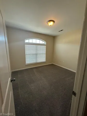 $1,250 | 2422 Eagle Creek Court, Winston-Salem, NC 27103